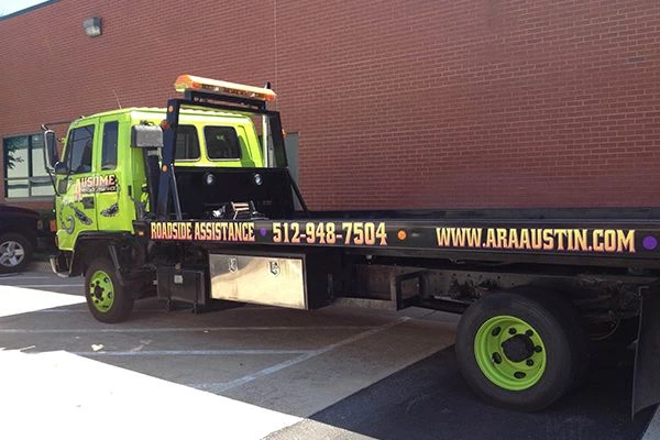  - Image360-Round-Rock-TX-Vehicle-Lettering-Tow-Truck-Transportation-Ausome-Roadside-Assistance